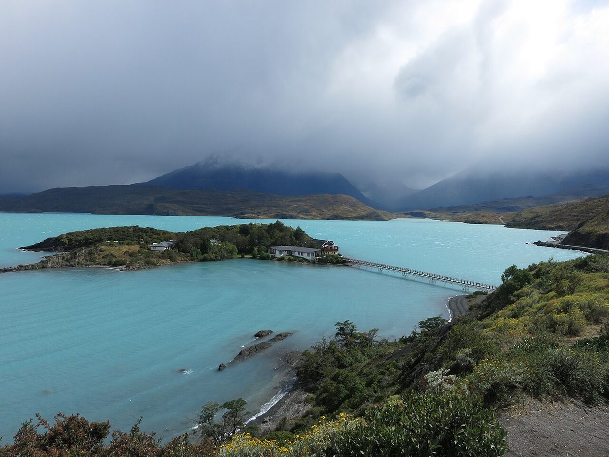 Lago Pehoe with the Cuernos peaks behind, crossed by the Pudeto to Paine Grande catamaran