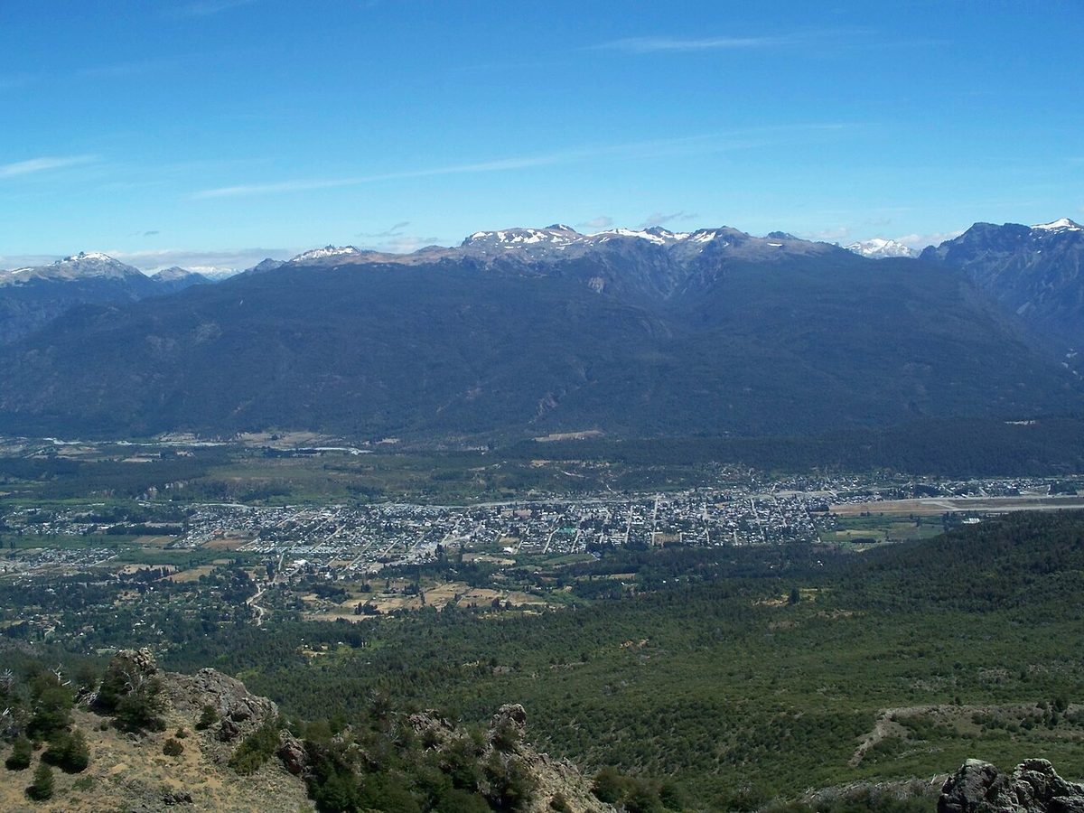 El Bolson town in the Patagonia valley below Cerro Piltriquitron