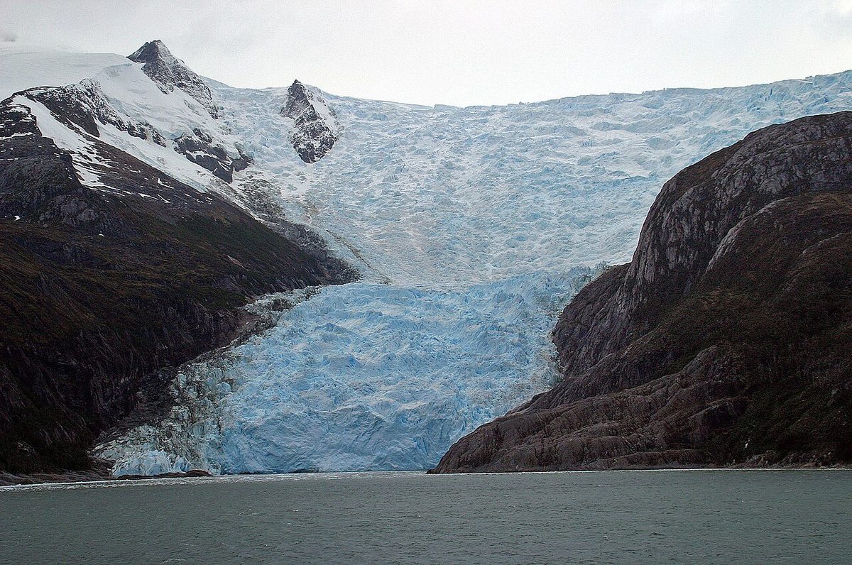 A Beagle Channel cruise sailing past mountains near Ushuaia in Tierra del Fuego