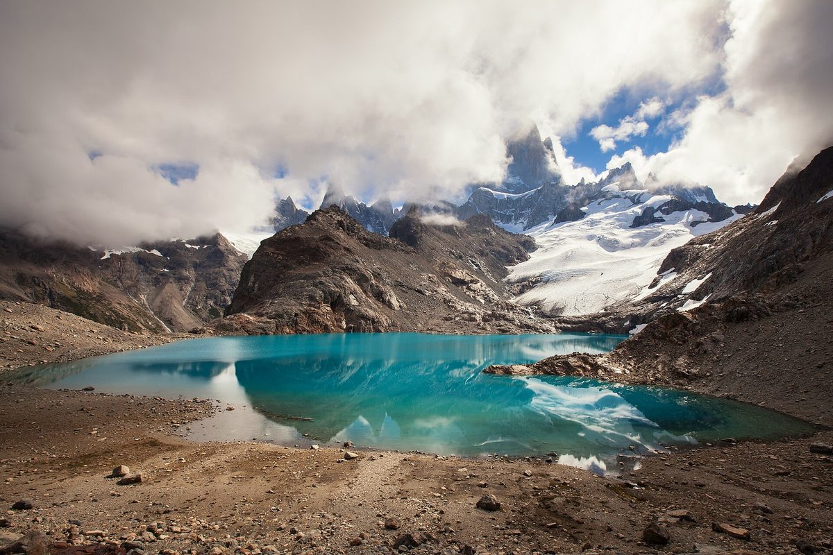 Laguna de los Tres beneath Mount Fitz Roy near El Chalten, Argentina